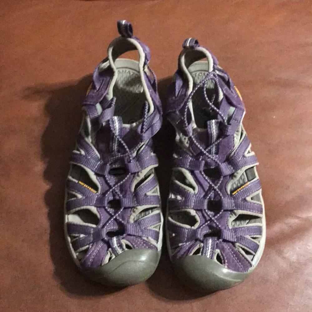 Great Condition Keens